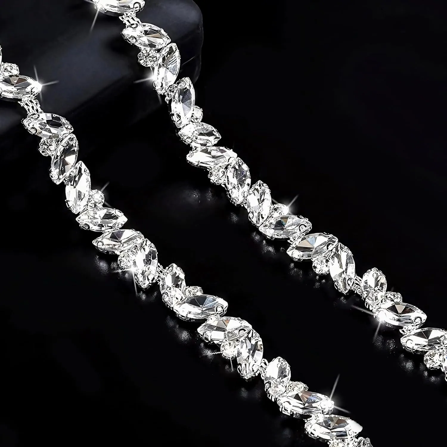 5 Yards Crystal Rhinestone Chain Trim, Rhinestone Glass Diamond Leaf Chain Applique for DIY Crafts, Sparkly Decorative Crystal Trim for Wedding Dress, Jewelry Making, Hat Band, Handbag Embellishment