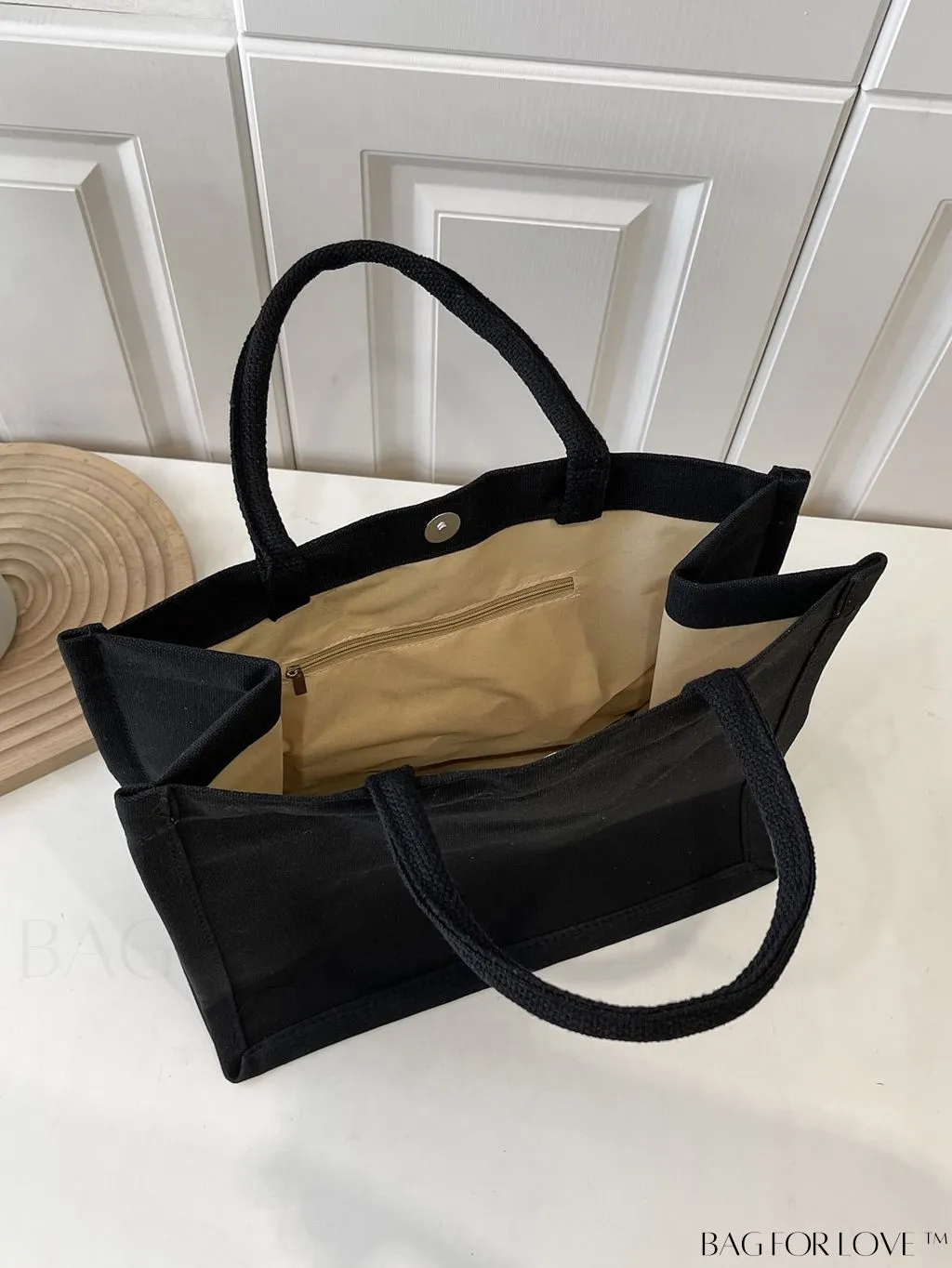 BagForLove - Stylish and Versatile Skull Print Canvas Tote Bag for Casual Fashionistas