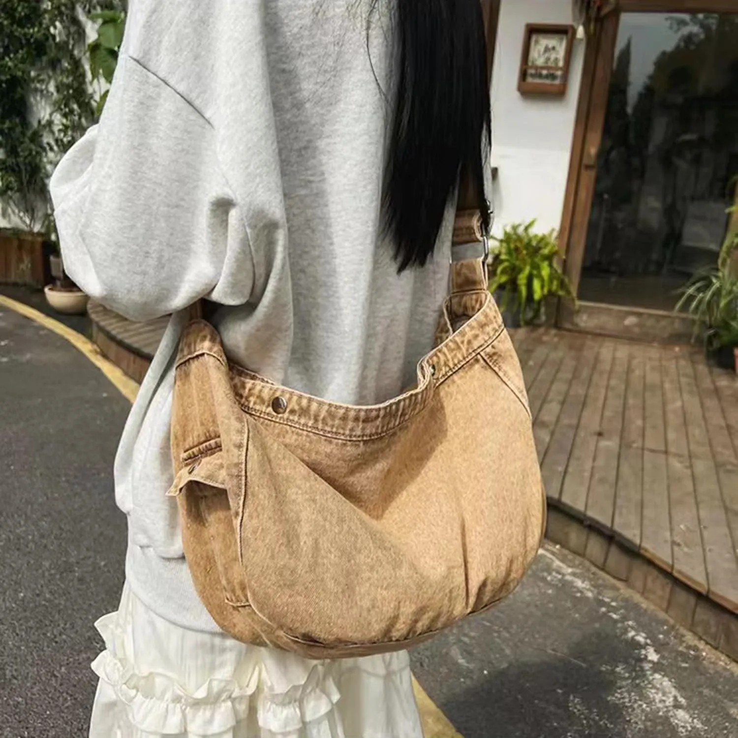 Denim Canvas Messenger Bag Large Crossbody Bag with Multiple Pockets Casual Shoulder Aesthetic Tote Bag for Women and Men