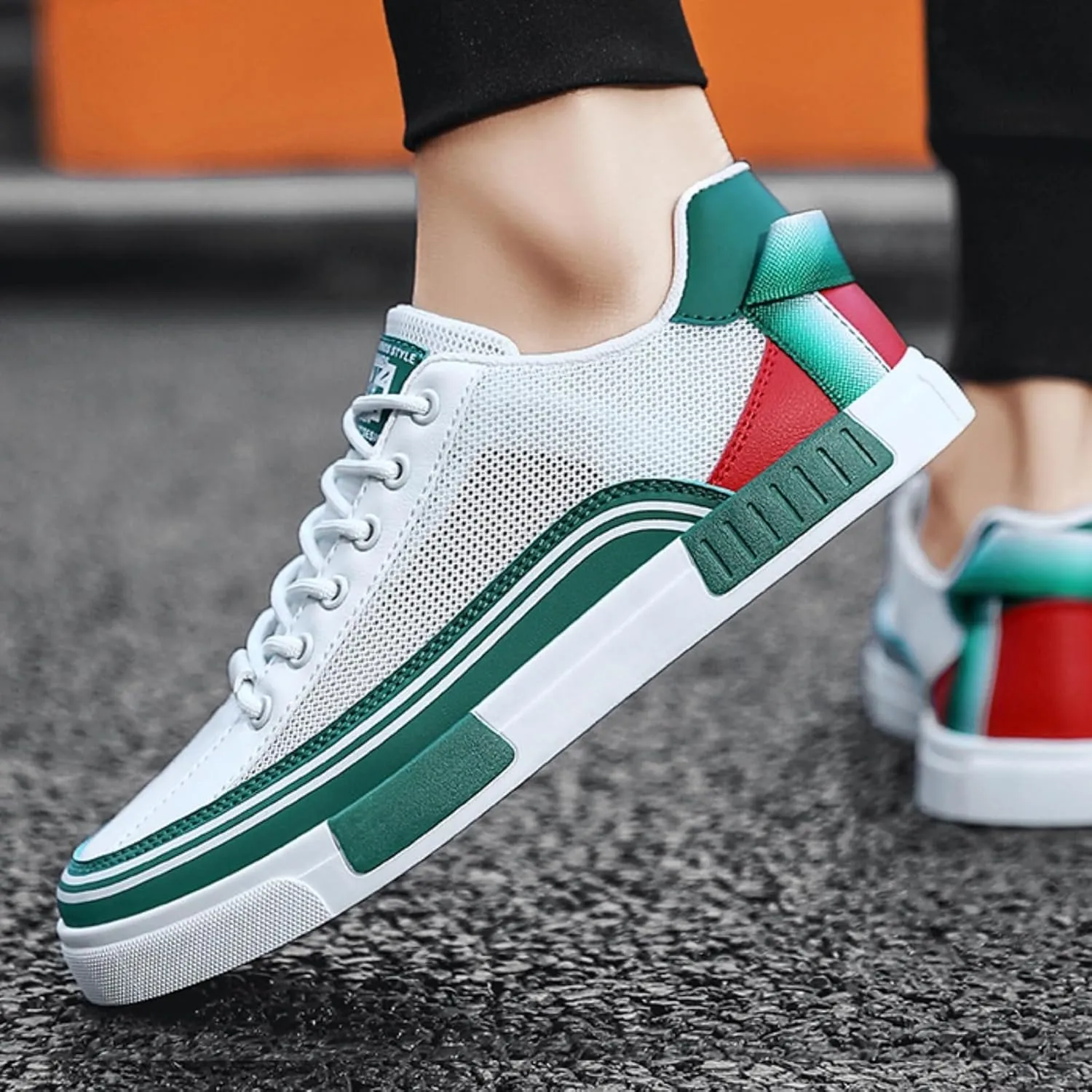 Men's Striped Color Block Skateboard Shoes with Contrasting Color Patchwork Skateboard Sneaker