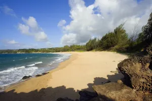 Posterazzi USA Hawaii Maui View of empty Fleming Beach Kapalua Poster Print, (34 x 22)