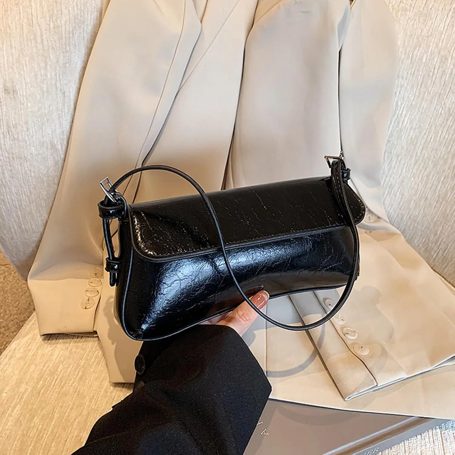 Retro Shoulder Bag for Women Small Textured PU Leather Flap Tote Handbags, Underarm Purse with Buckle Closure