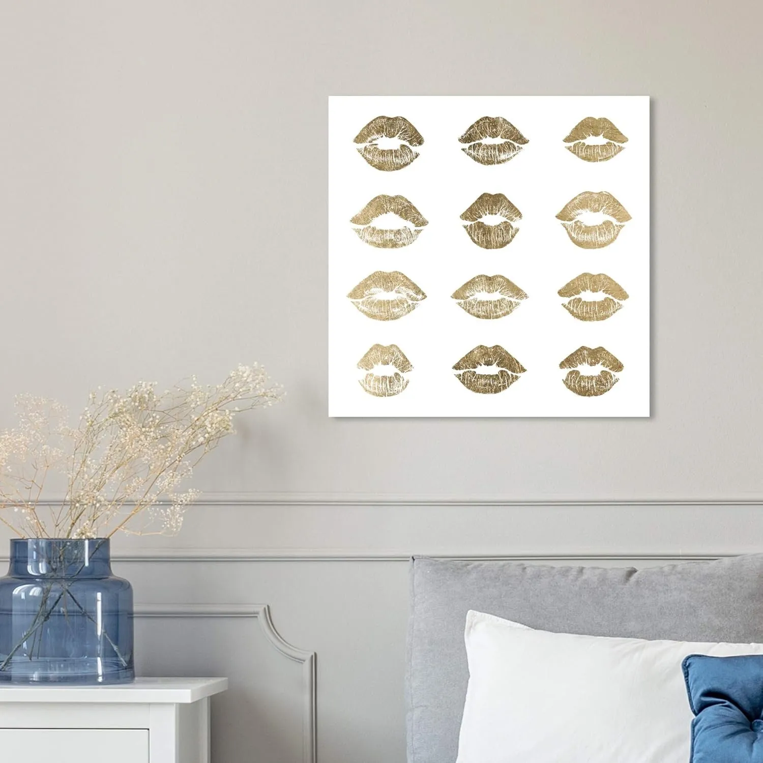 The Oliver Gal Artist Co. Fashion and Glam Wall Art Canvas Prints '24k Kisses' Home Décor, 16" x 16", White, Gold